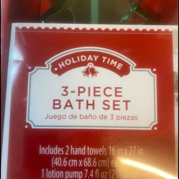 Holiday Hand Towel and Bath Set - Picture 2 of 5